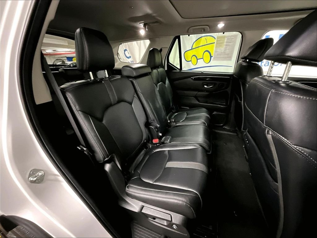 Used 2024 White Honda Touring image 16