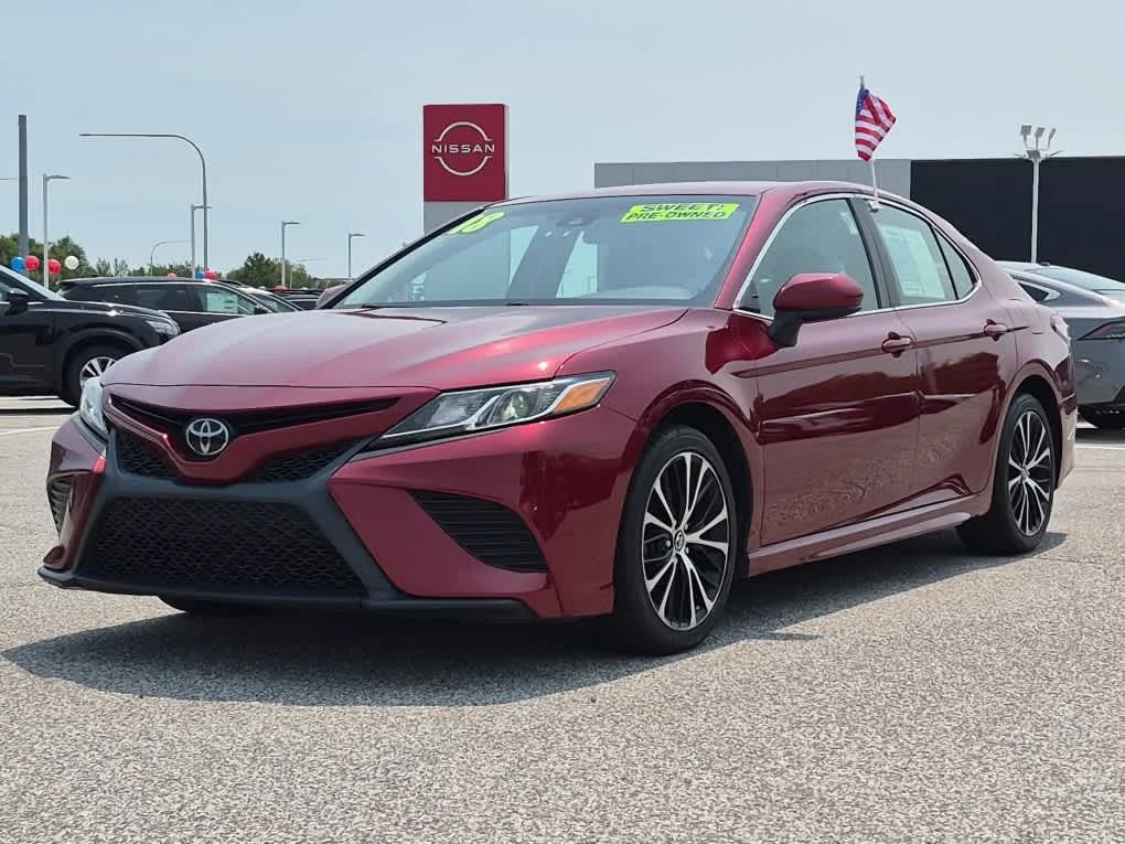 2018 Toyota Camry SE