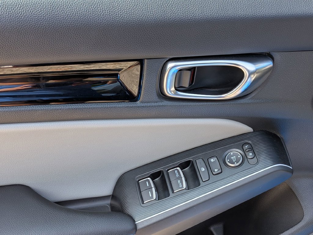 Used 2025  Honda Sport Touring image 14