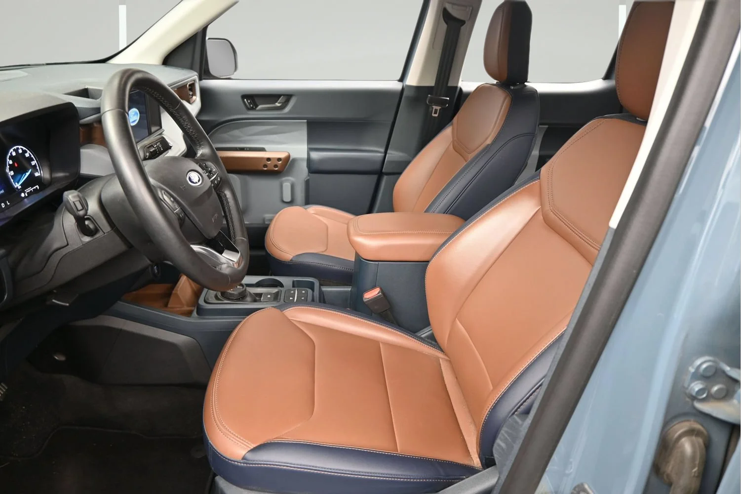 Used 2023 Area 51 Ford LARIAT image 9