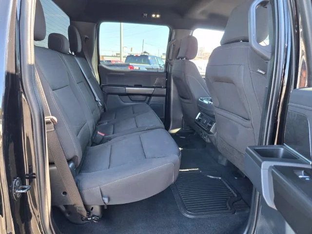 Used 2023 Black Ford XLT image 17