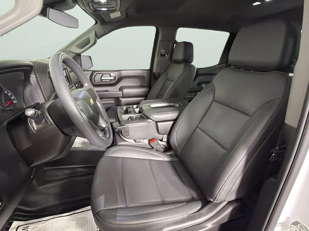 Used 2025 Summit White Chevrolet WT image 18