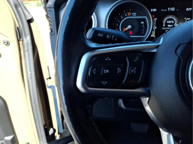 Used 2020 Green Jeep Overland image 23