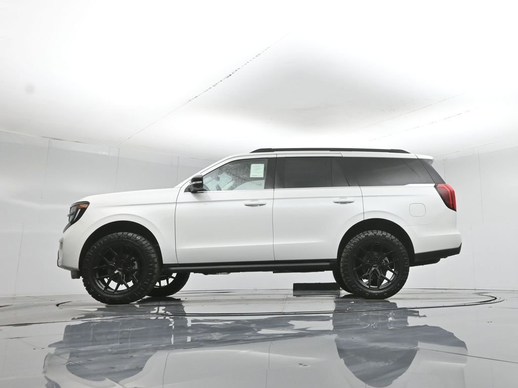 New 2026 Star White Metallic Tri-Coat Ford Active image 7