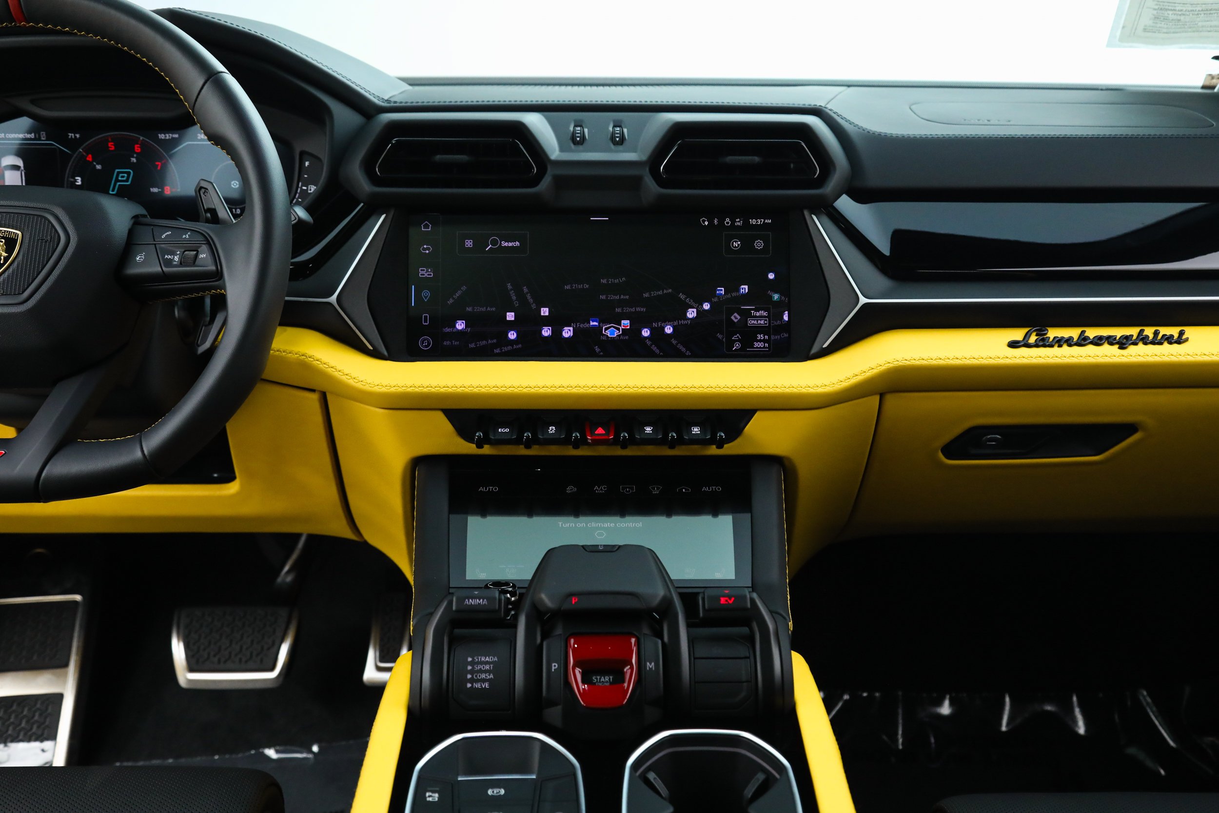 Used 2025 Yellow Lamborghini SE image 32