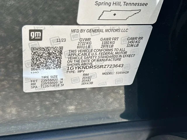 Used 2024 Green Cadillac Premium Luxury image 20