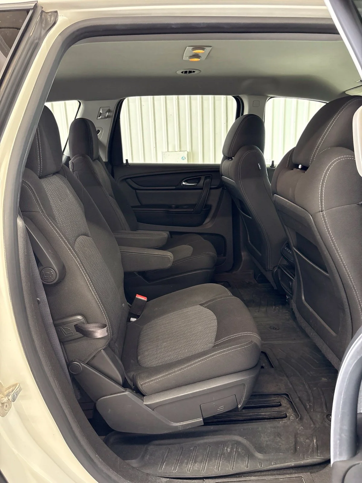 Used 2014 White Chevrolet 2LT image 16