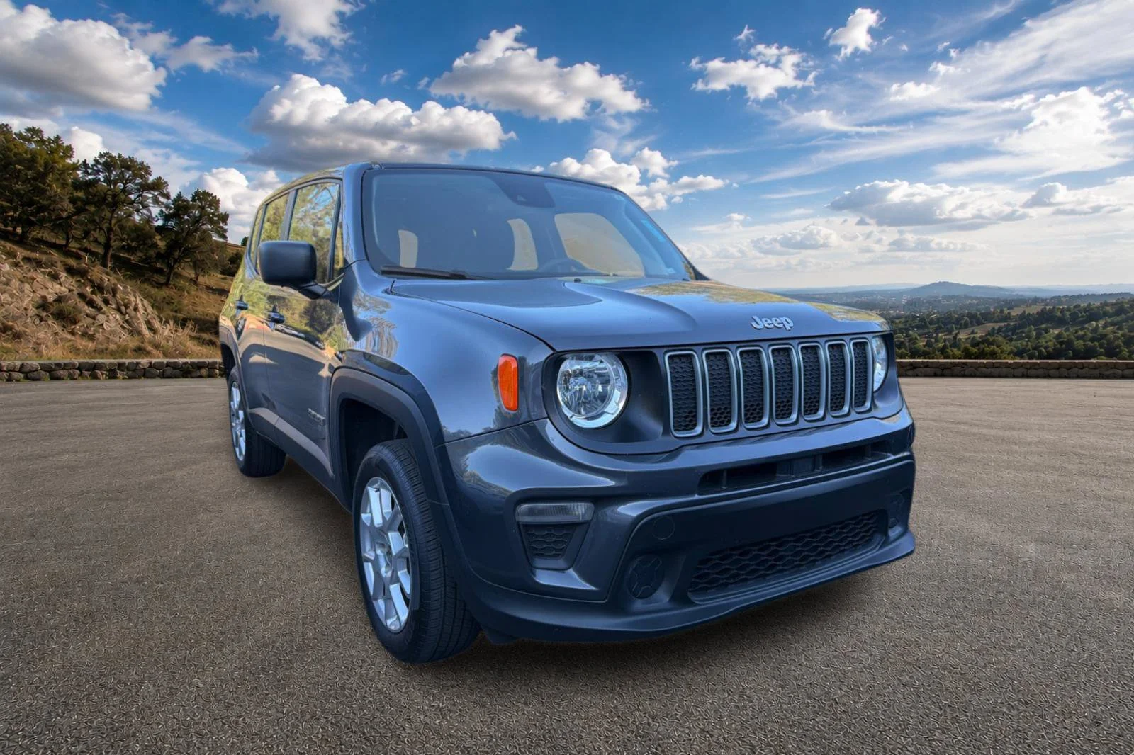 Used 2023 Graphite Gray Jeep Latitude image 2