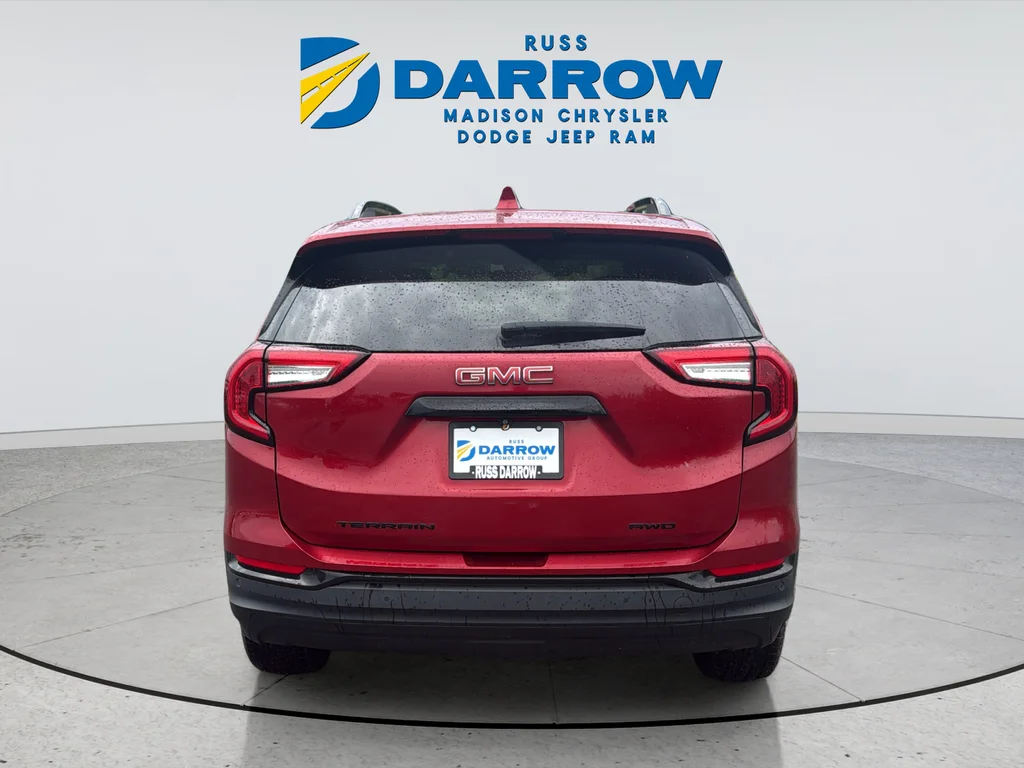 Used 2023 Red GMC SLE image 4