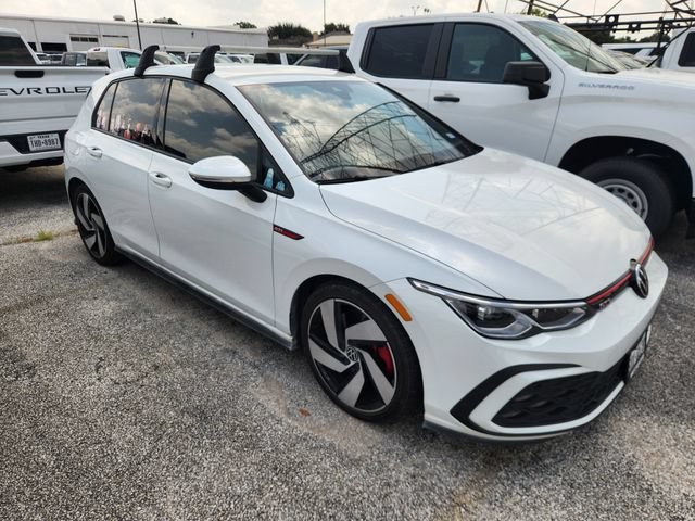 Used 2023  Volkswagen S image 1