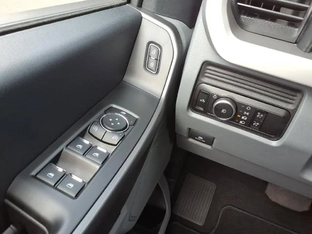 New 2026 Oxford White Ford F-350® XL image 39