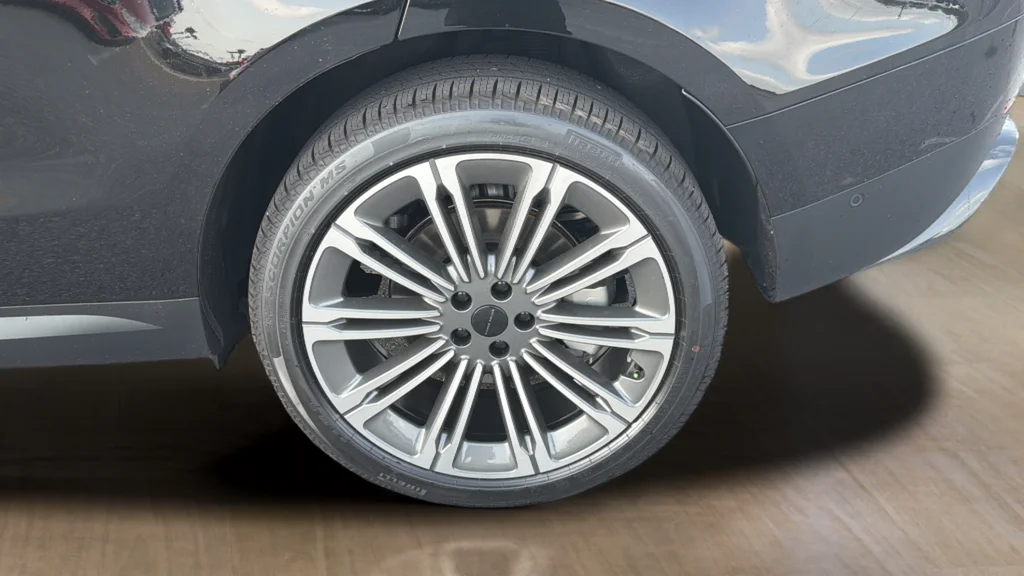 New 2026 Black Land Rover SE image 17