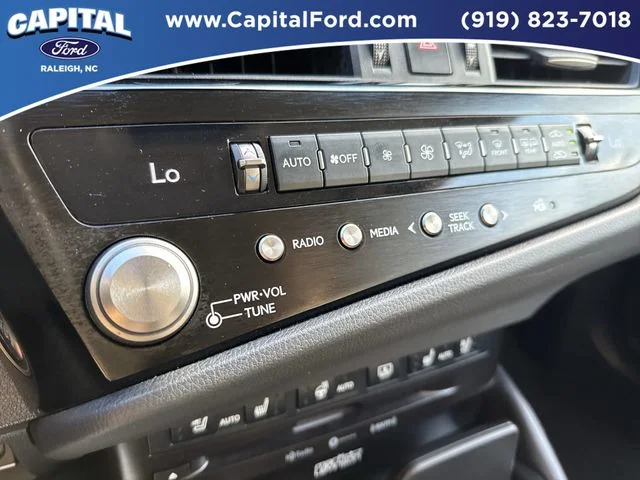 Used 2022 Beige Lexus 350 Ultra Luxury image 29