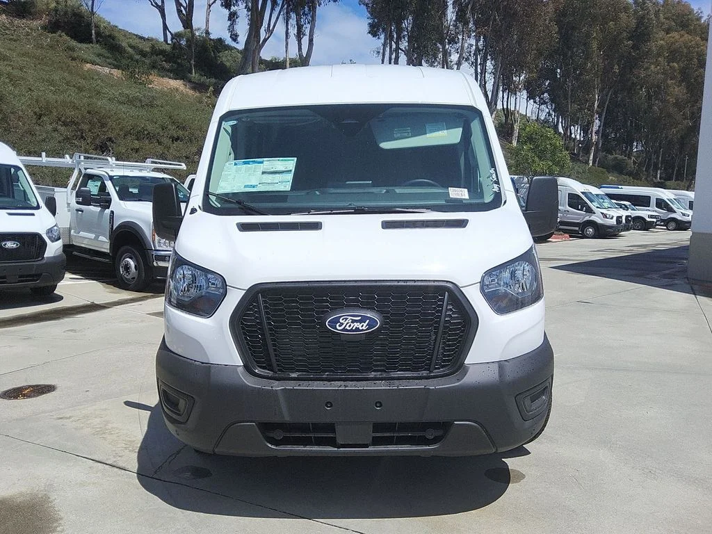 New 2026 Oxford White Ford Base image 21