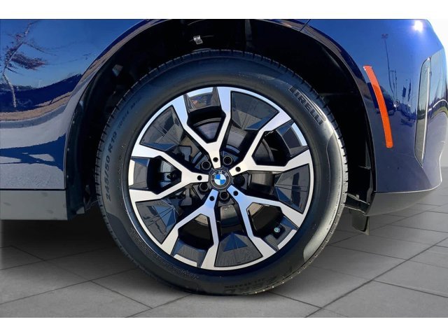 New 2026 Tanzanite Blue II Metallic BMW 30 xDrive image 11