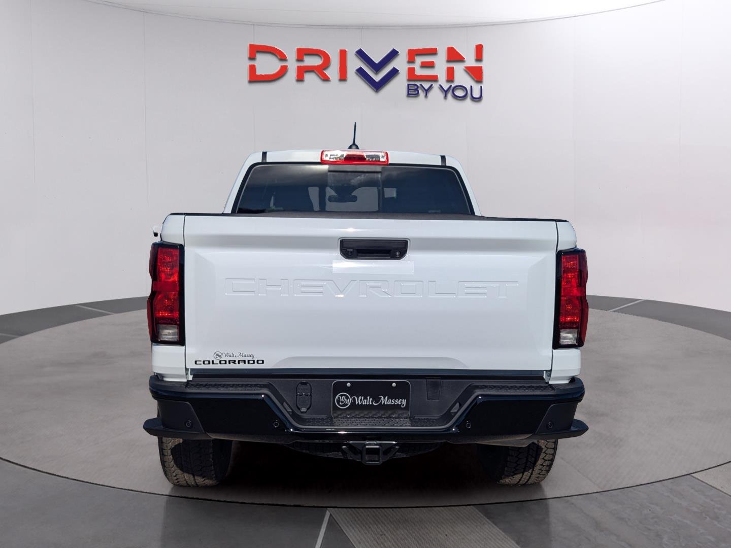 New 2026 Summit White Chevrolet Trail Boss image 4