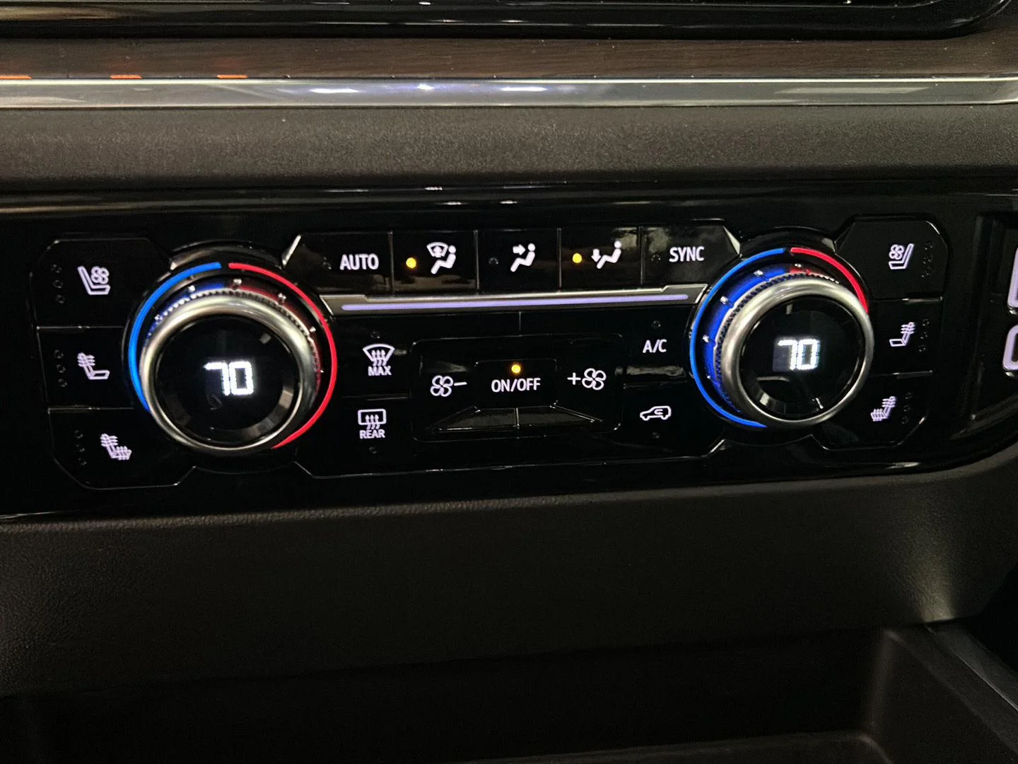Used 2022 Titanium Rush Metallic GMC SLT image 20