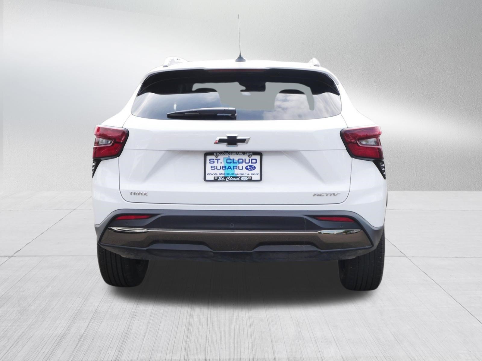 Used 2025 Summit White Chevrolet ACTIV image 6