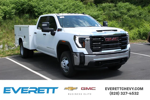 2026 GMC Sierra 3500 HD Chassis Cab Pro