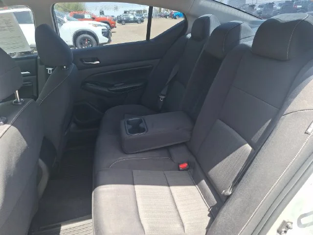 Used 2022 Silver Nissan 2.5 SV image 22