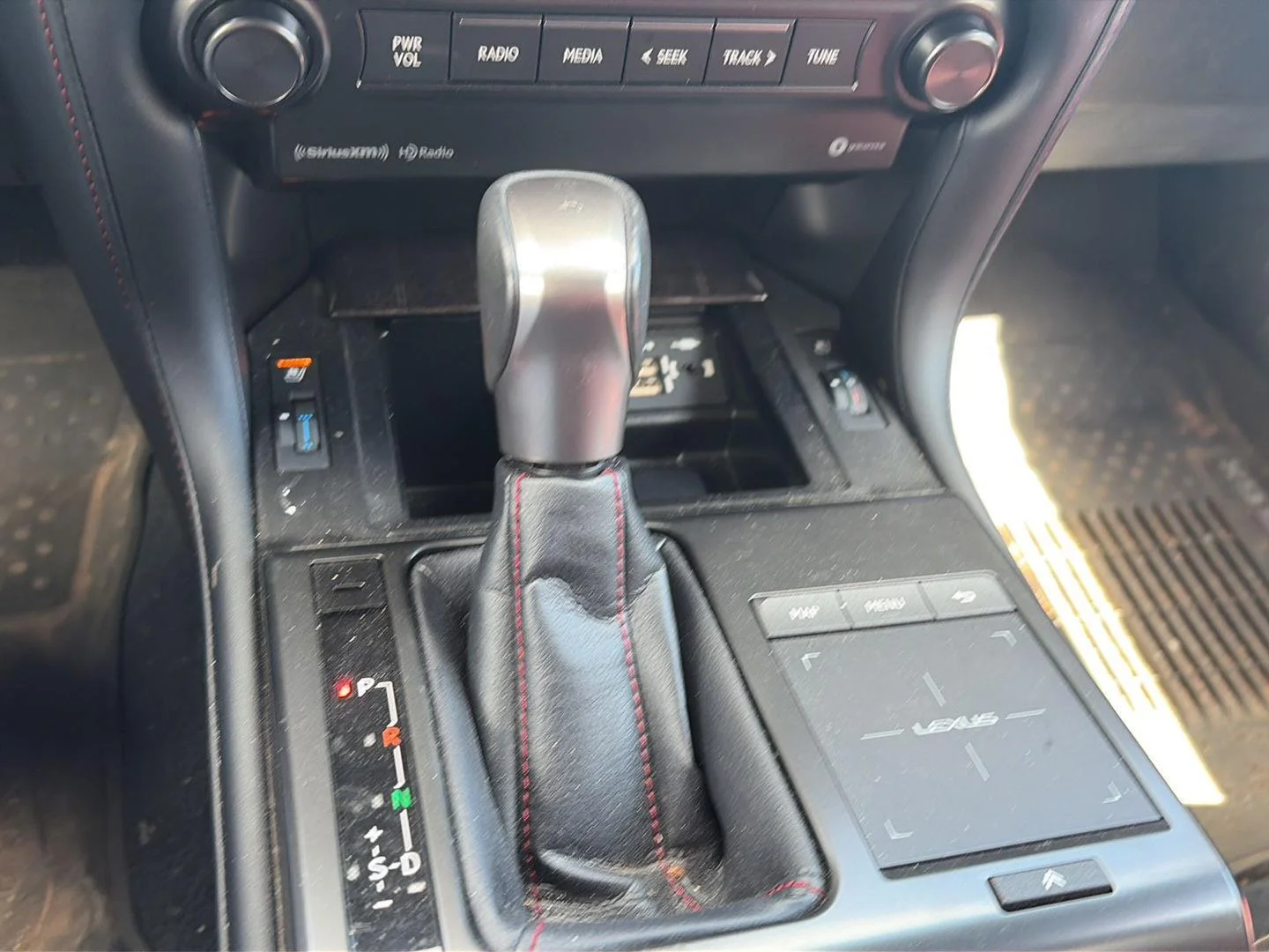 Used 2023 Eminent White Pearl Lexus GX 460 Premium image 10