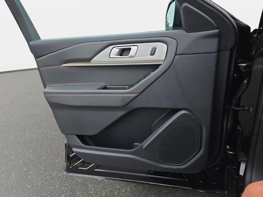 New 2026 Agate Black Metallic Ford Active image 25
