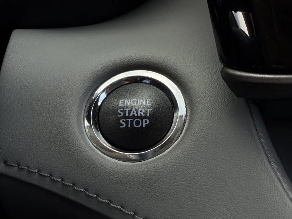 Used 2022  Toyota XLE image 21