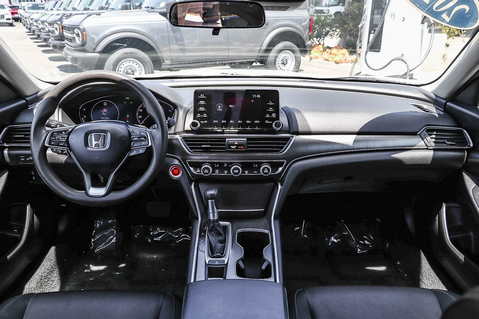 Used 2020 Platinum White Pearl Honda LX image 16