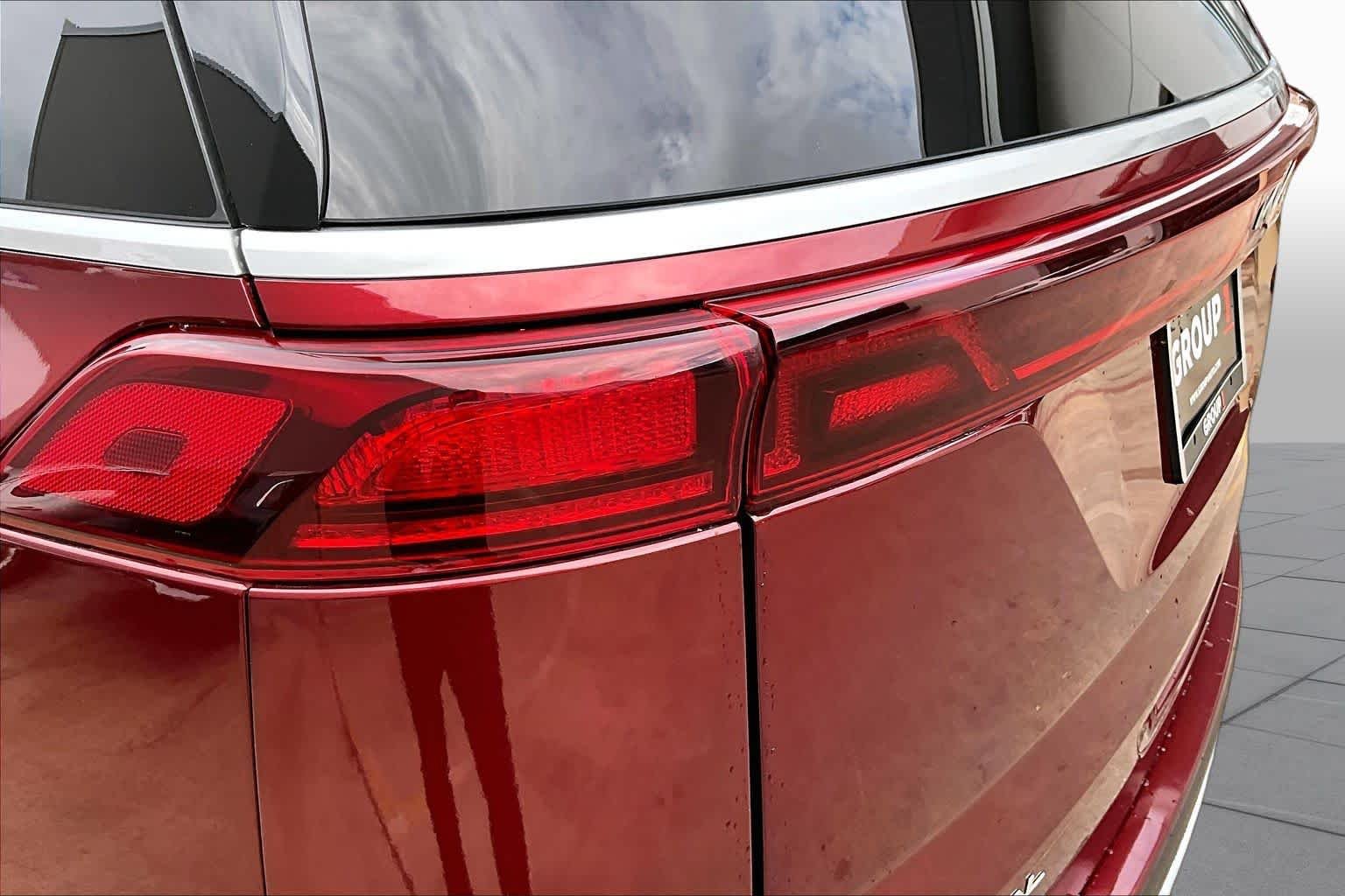 Used 2024 Flare Red Kia LX image 27