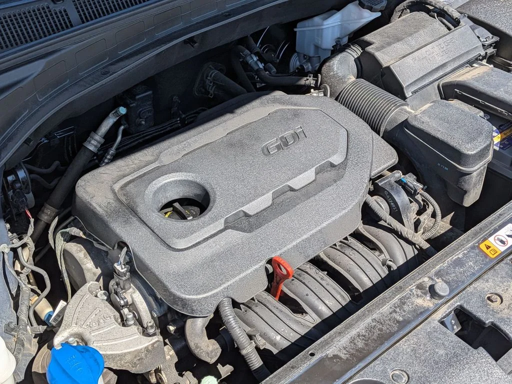 Used 2018 Blue Hyundai 2.4 Base image 10