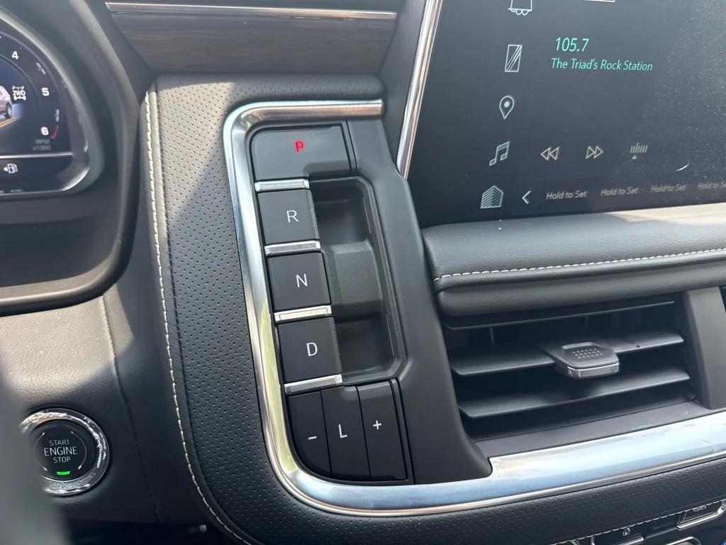 Used 2024 Summit White Chevrolet Premier image 22