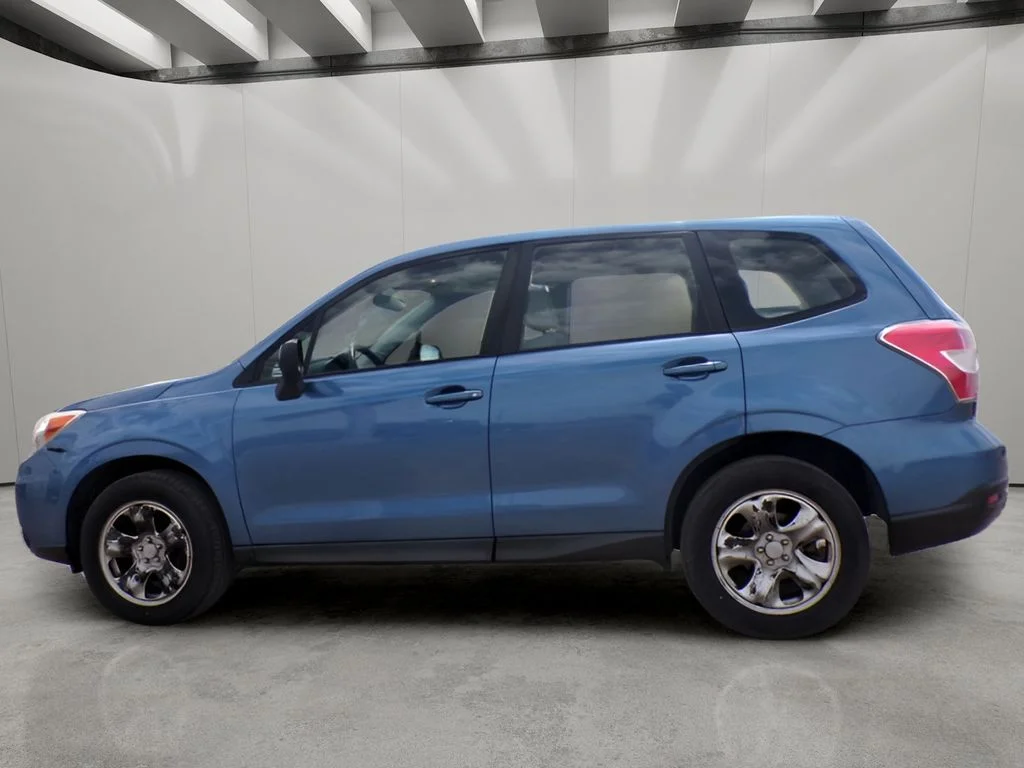 Used 2016 Quartz Blue Pearl Subaru 2.5i image 2