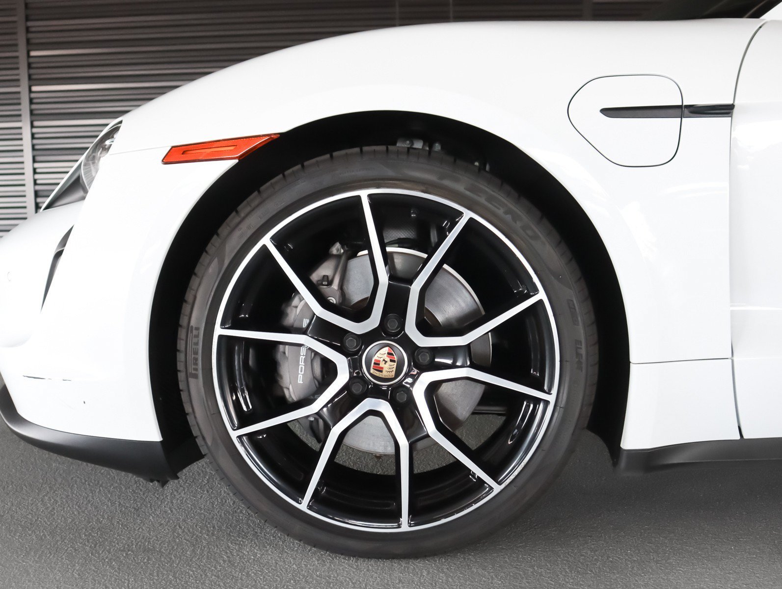 Certified Used 2023 Carrara White Metallic Porsche  image 28