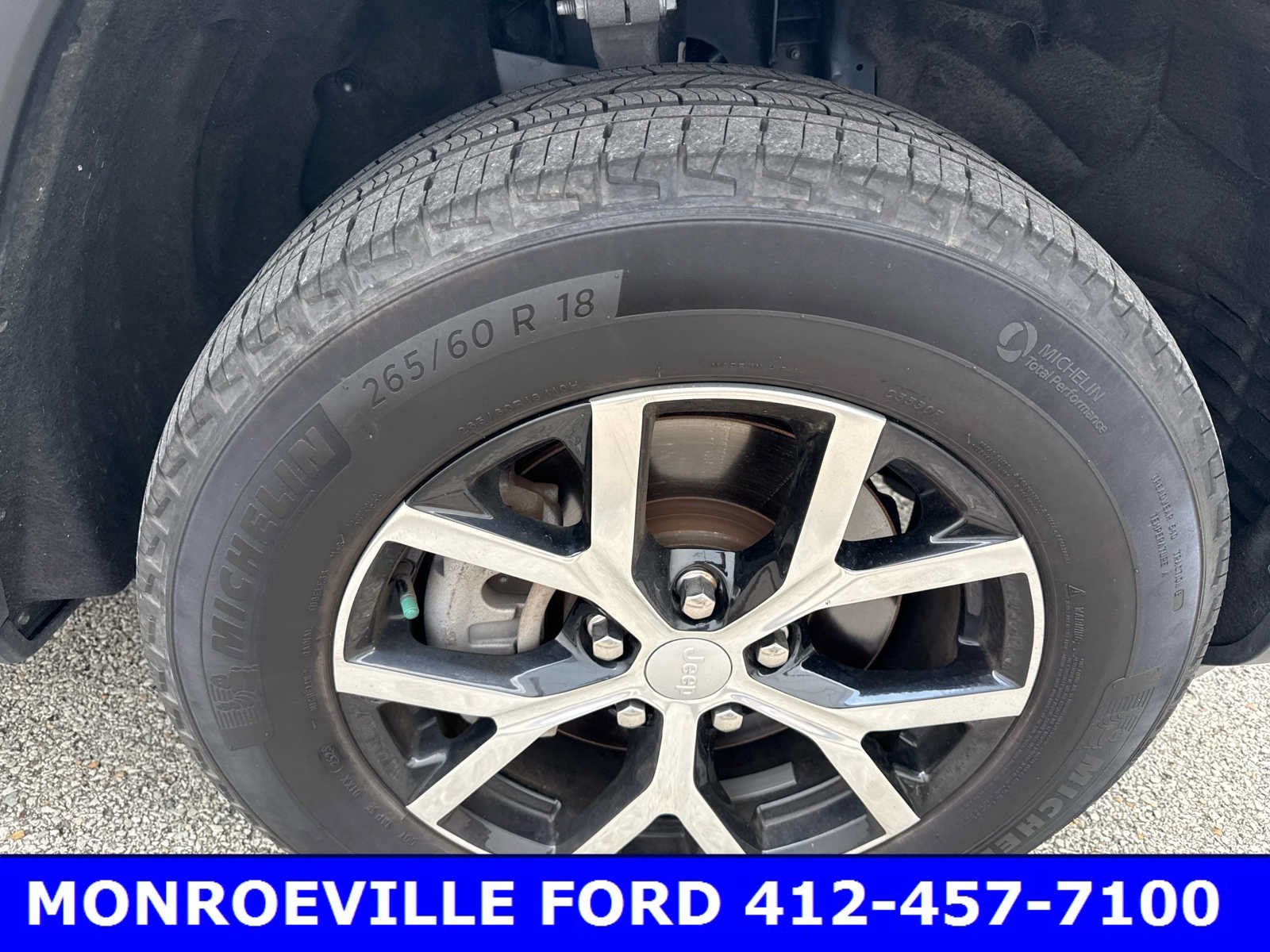 Used 2023 Bright White Clearcoat Jeep Limited image 4