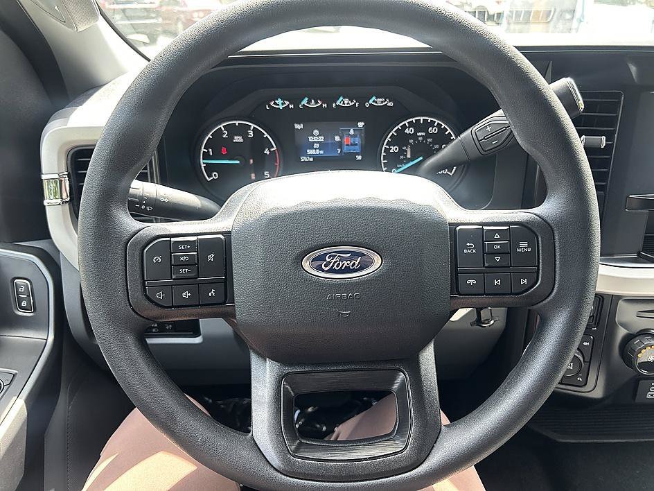 2026 Ford F-350 Super Duty XL - Photo 14