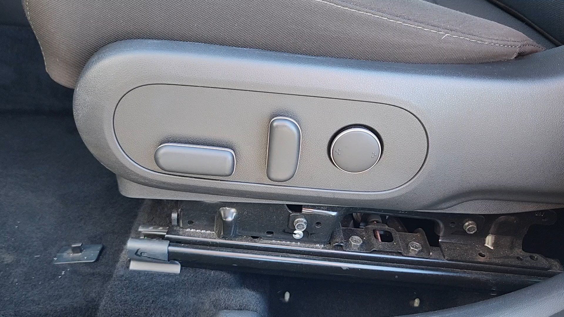 2025 Hyundai Kona SEL - Photo 8