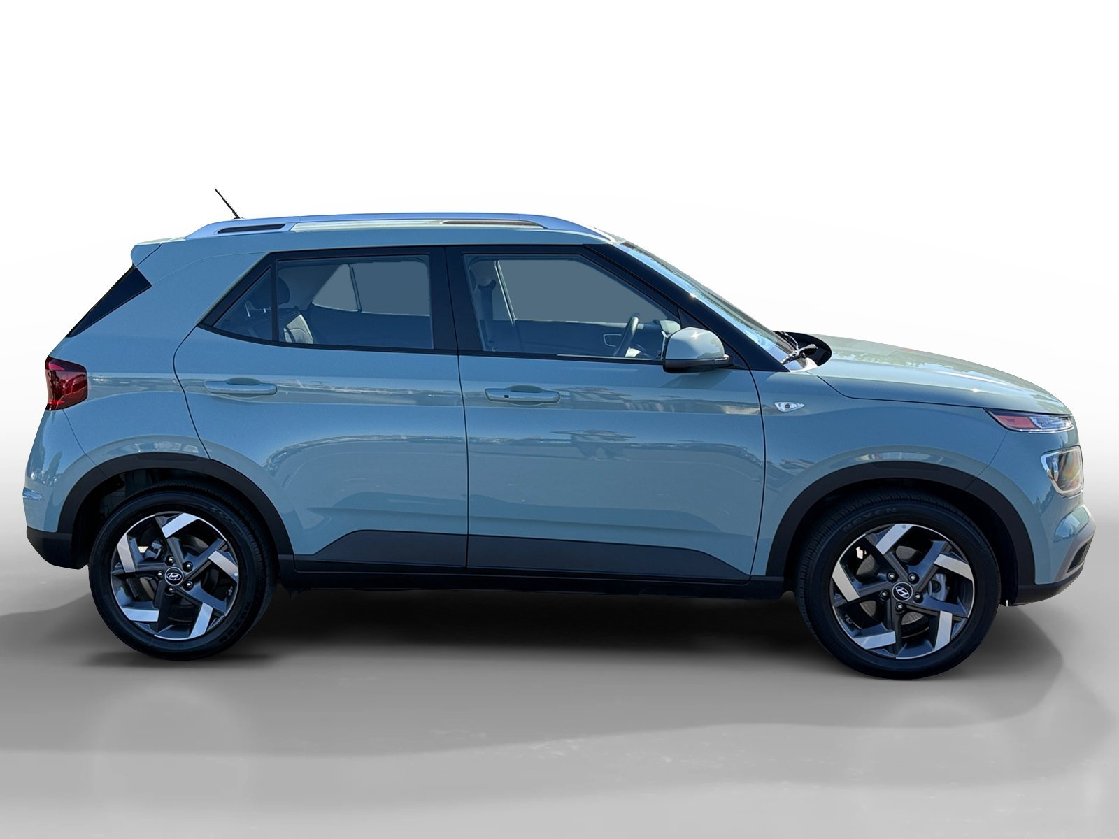 Certified Used 2025 Green Hyundai SEL image 6