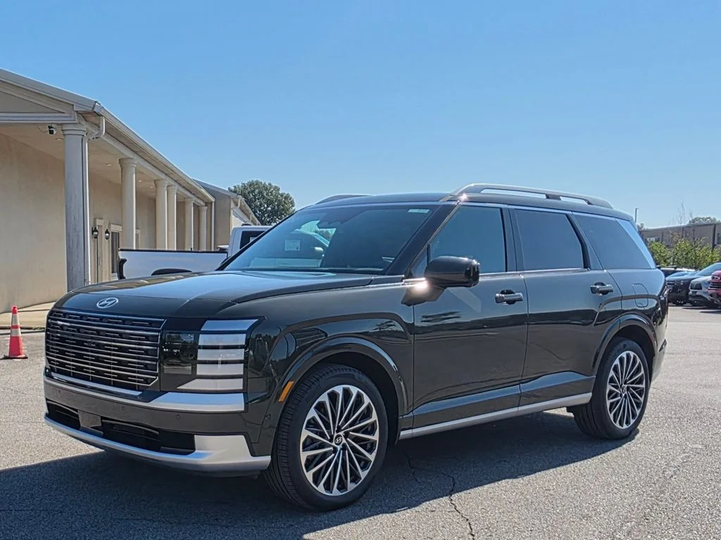 New 2026 Titan Charcoal Pearl Hyundai Calligraphy image 4