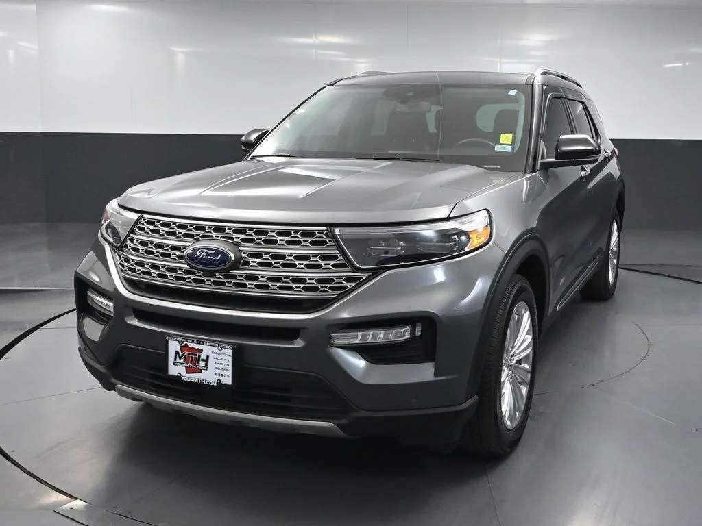 Certified Used 2022 Gray Ford Limited image 9