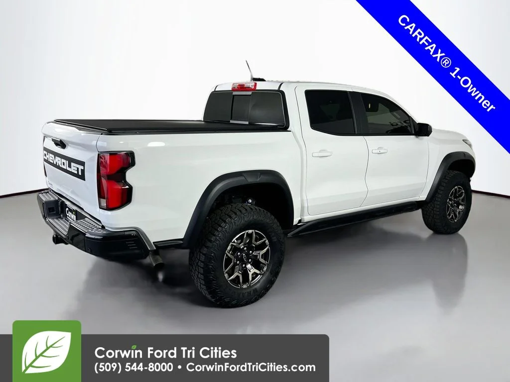 Used 2025 Summit White Chevrolet ZR2 image 15