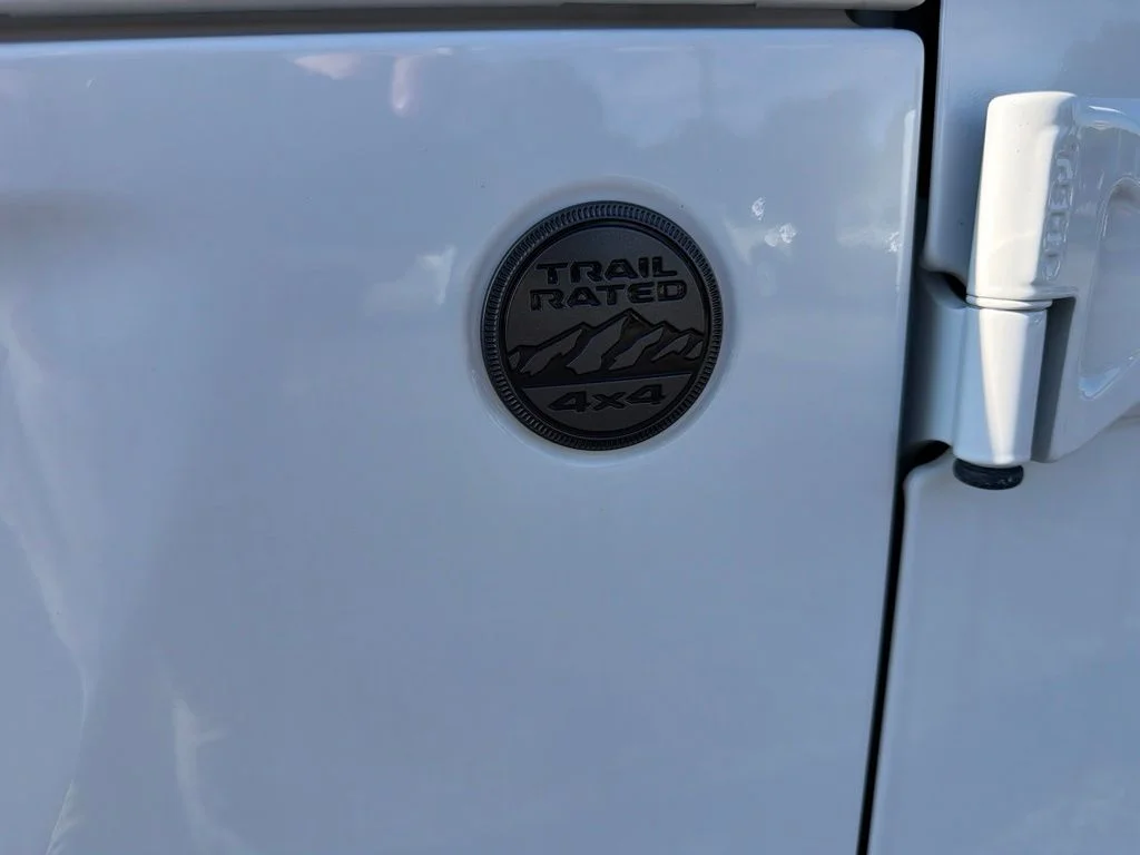 Used 2023 White Jeep Sport image 13