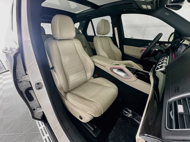 New 2026 MANUFAKTUR Moonlight White Metallic Mercedes-Benz GLE 350 image 61