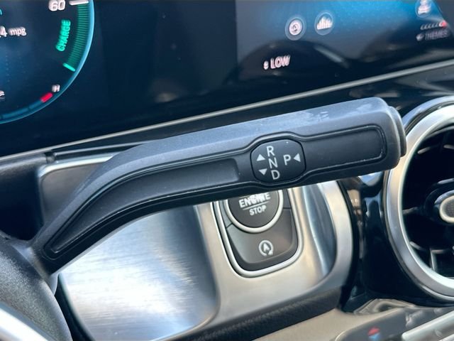 Used 2021 White Mercedes-Benz GLB 250 image 16