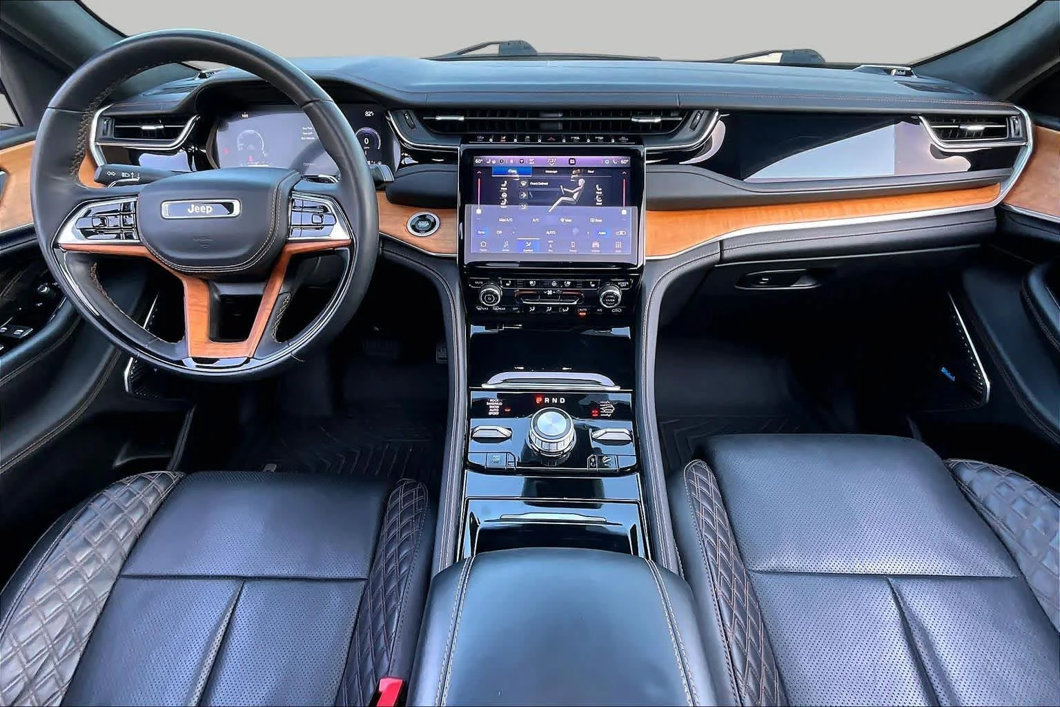 Used 2022 Silver Zynith Jeep Summit Reserve image 14