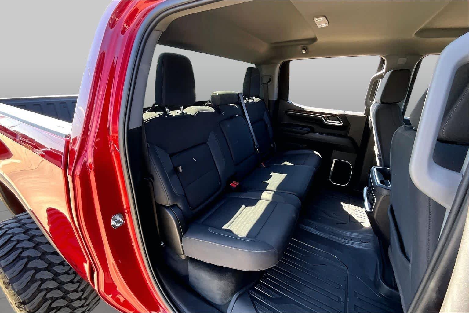 Used 2024 Volcanic Red Tintcoat GMC Elevation image 20