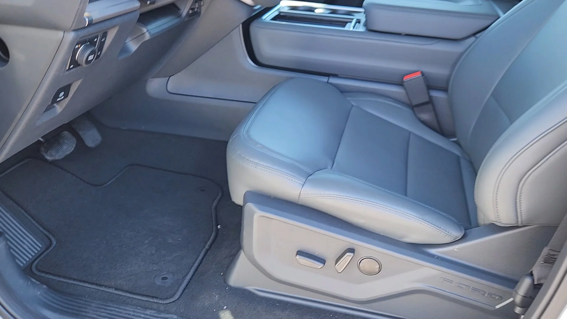 New 2026 Space Silver Metallic Ford Active image 29