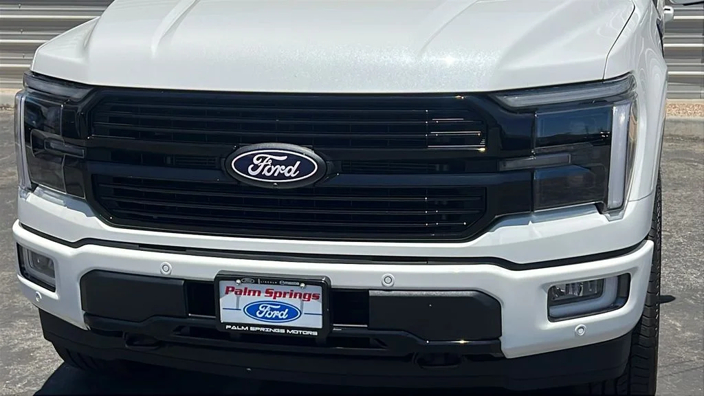 New 2026 Star White Metallic Tri-Coat Ford Platinum® image 3