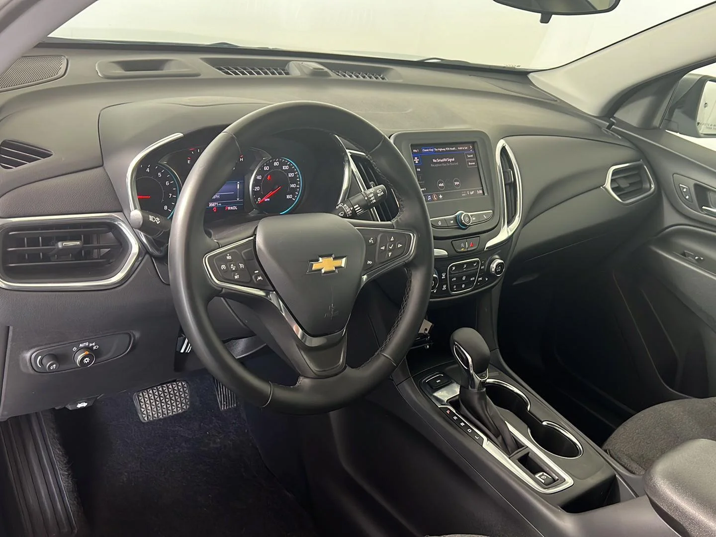 Used 2024 Sterling Gray Metallic Chevrolet LT image 22