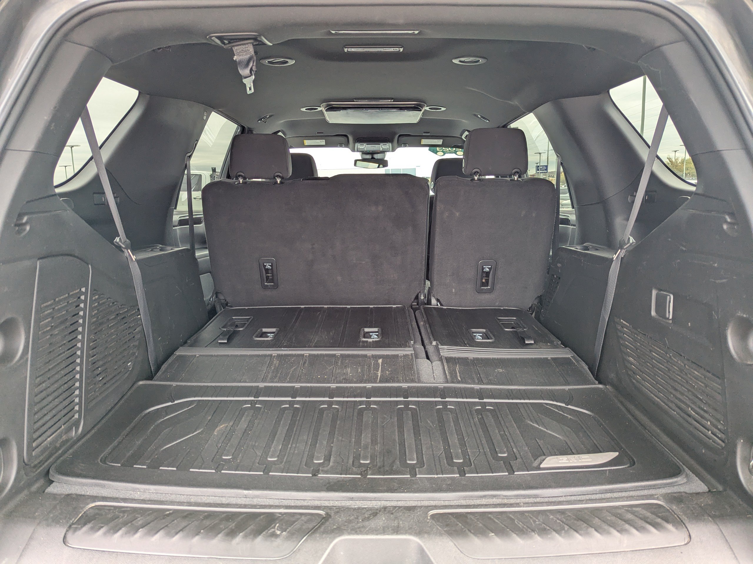 2023 GMC Yukon SLE - Photo 38