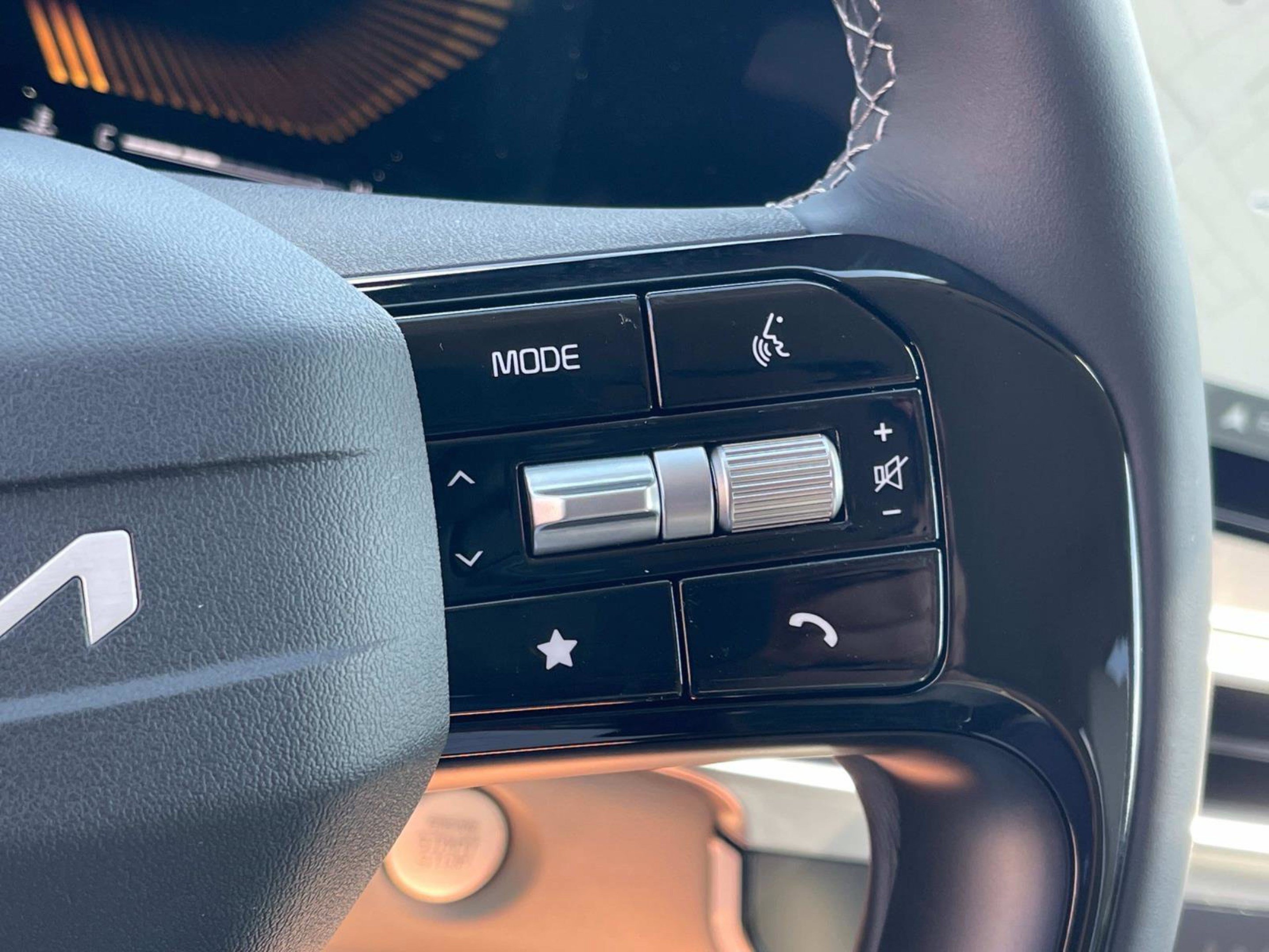 2026 Kia Sorento EX - Photo 33